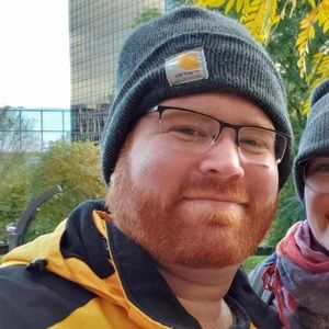 Meet your Posher, Devin